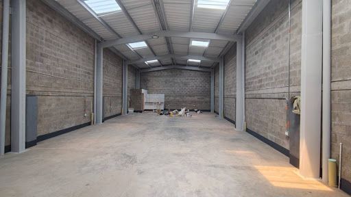 Local en arriendo Antioquia Sabaneta Calle Larga 180 m2 Habitaciones 0 Baños 1 Garajes 0 Precio $13500000