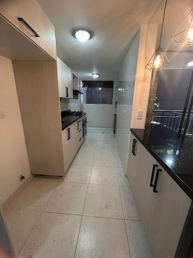 Apartamento en arriendo Antioquia Medellín Castropol 98 m2 Habitaciones 3 Baños 2 Garajes 2 Precio $4000000