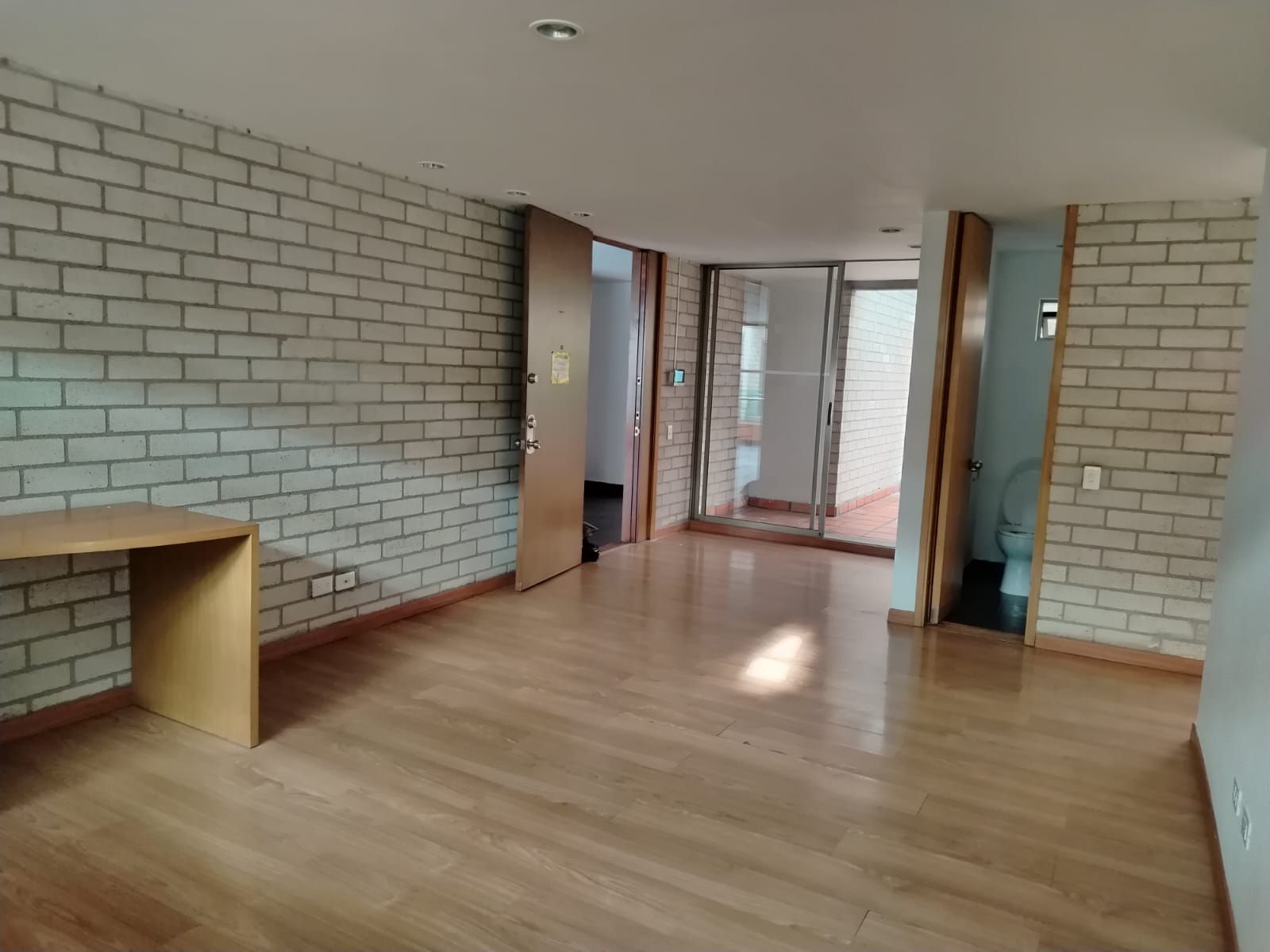 Apartaestudio en arriendo Antioquia Medellín Laureles 90 m2 Habitaciones 1 Baños 2 Garajes 1 Precio $3500000