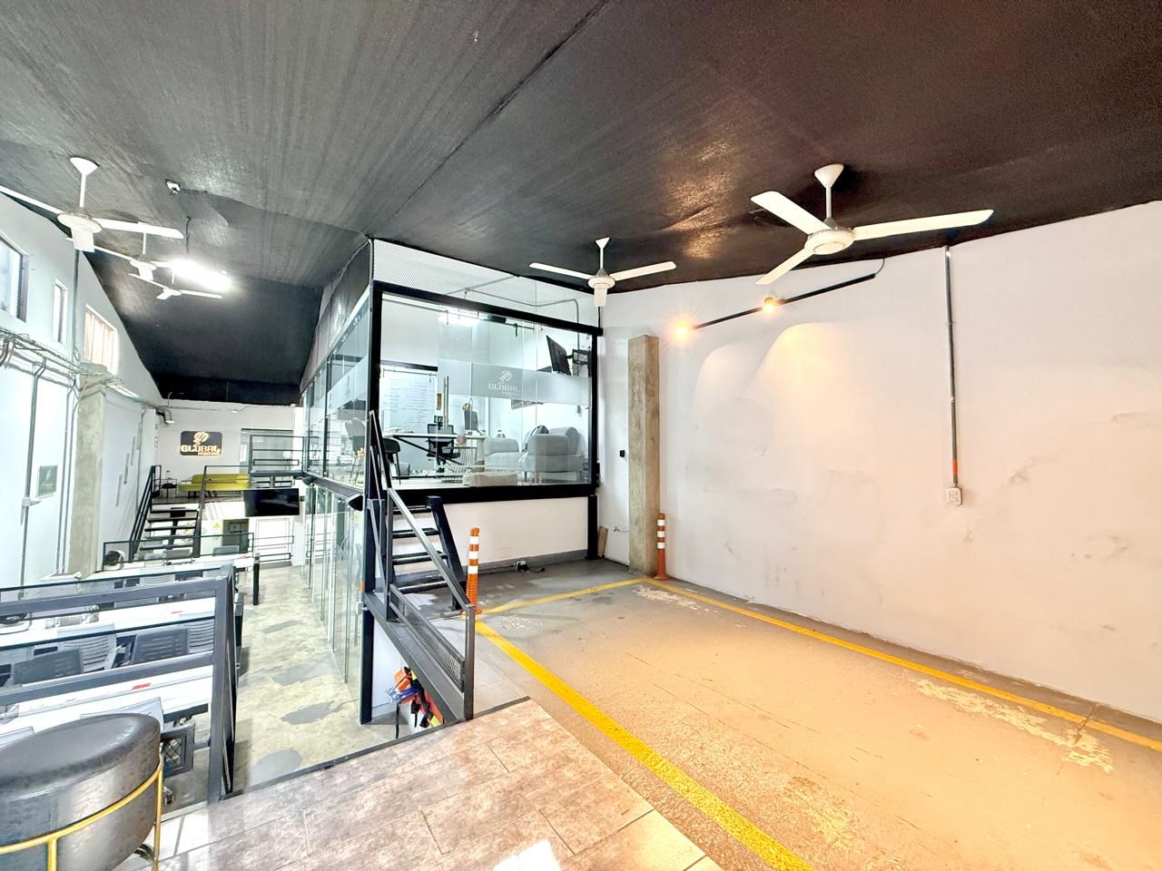 Local en arriendo Risaralda Pereira Popular Modelo 330 m2 Habitaciones 0 Baños 3 Garajes 0 Precio $15000000