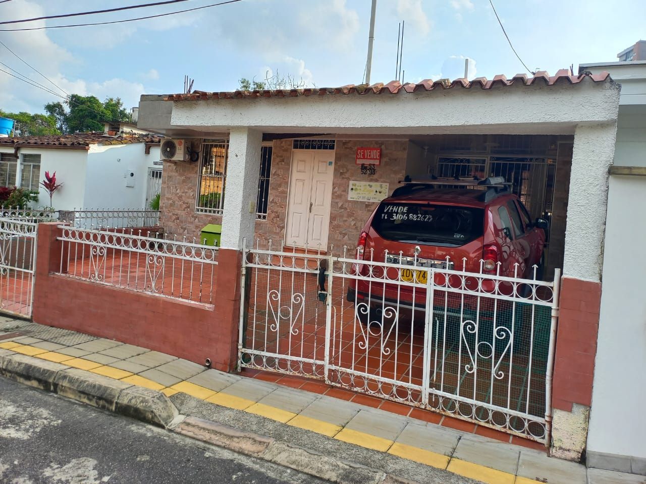 Casa en venta Santander Bucaramanga Pan De Azucar 200 m2 Habitaciones 3 Baños 2 Garajes 1 Precio $750000000