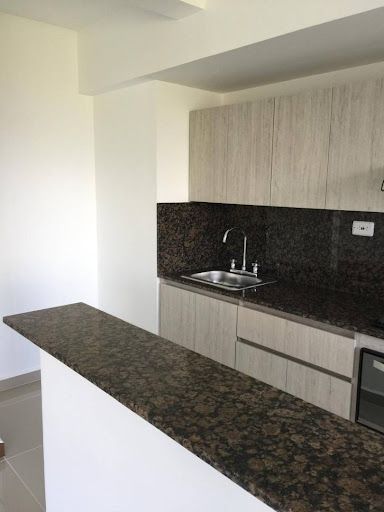 Apartamento en venta Antioquia Medellín Santa Rosa De Lima 84 m2 Habitaciones 3 Baños 3 Garajes 1 Precio $630000000