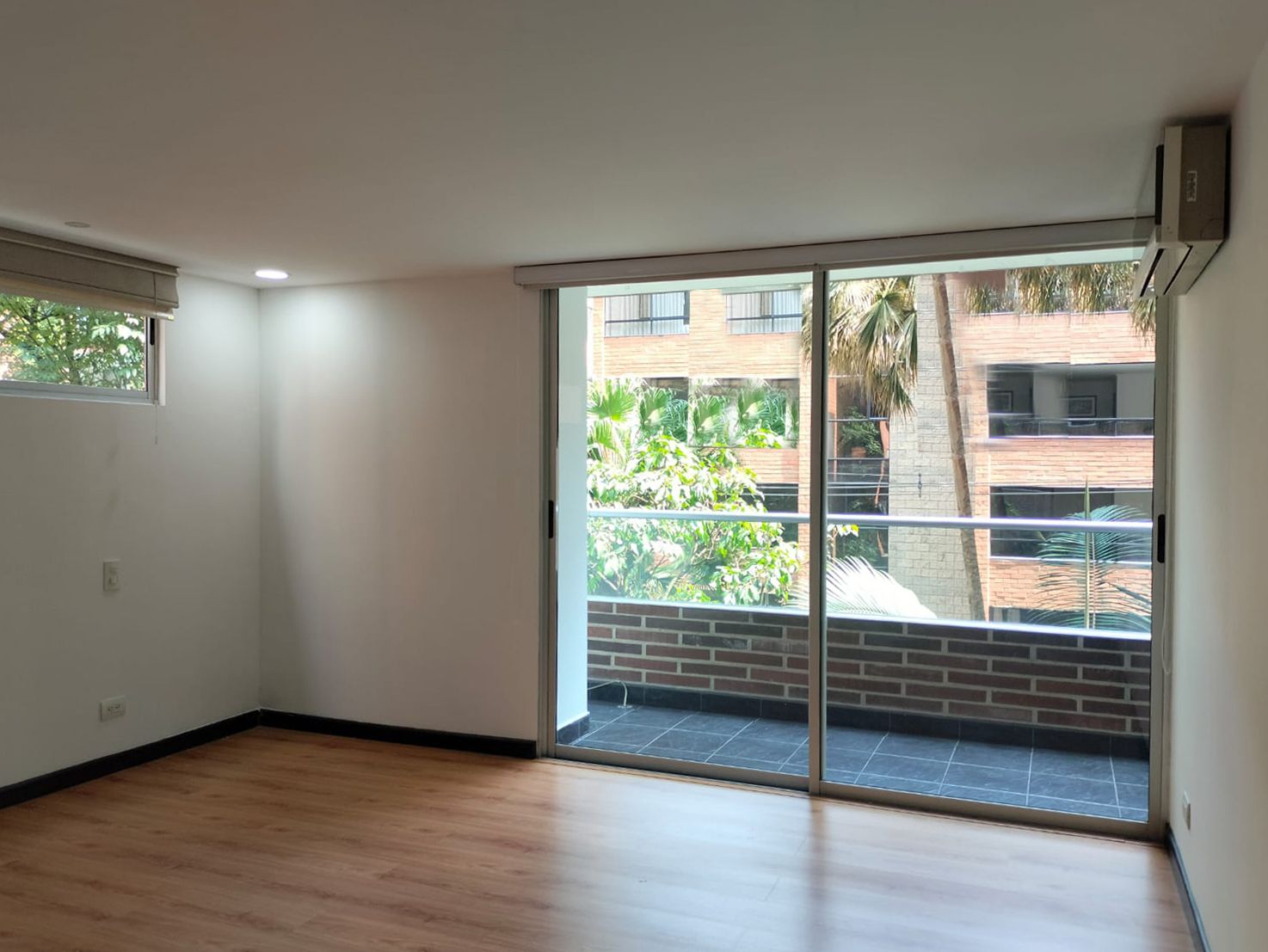 Apartamento en arriendo Antioquia Envigado La Mesa 108 m2 Habitaciones 2 Baños 2 Garajes 2 Precio $4750000