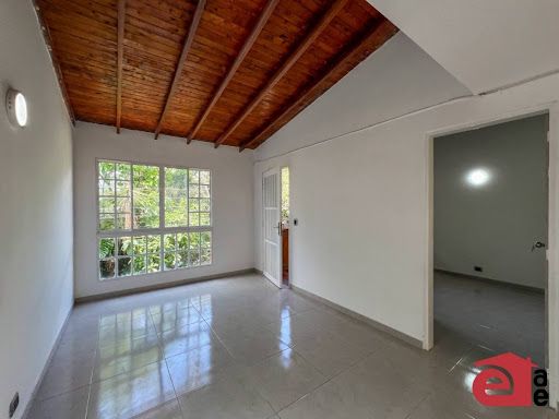 Casa en arriendo Antioquia Envigado Alto De Misael 75 m2 Habitaciones 4 Baños 2 Garajes 0 Precio $2600000