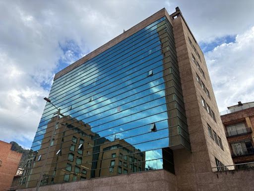 Oficina en arriendo Cundinamarca Bogotá Emaus 127 m2 Habitaciones 0 Baños 1 Garajes 3 Precio $9350000