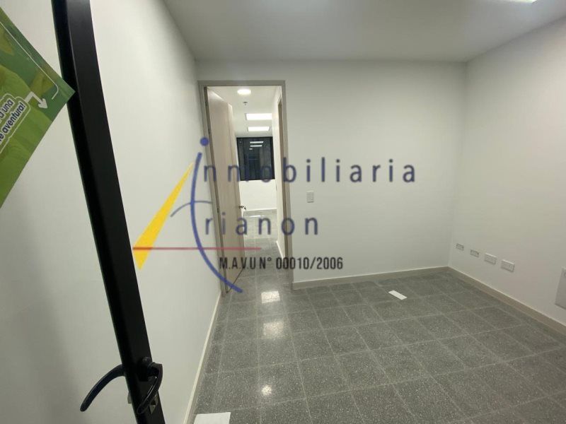 Local en arriendo Antioquia Medellín Cuarta Brigada 27 m2 Habitaciones 0 Baños 1 Garajes 1 Precio $3600000