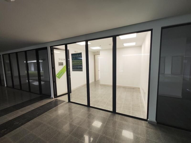 Consultorio en arriendo Antioquia Medellín Cuarta Brigada 30 m2 Habitaciones 0 Baños 1 Garajes 1 Precio $4300000