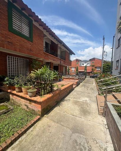 Casa en venta Risaralda Dosquebradas El Japón 87 m2 Habitaciones 3 Baños 2 Garajes 0 Precio $400000000