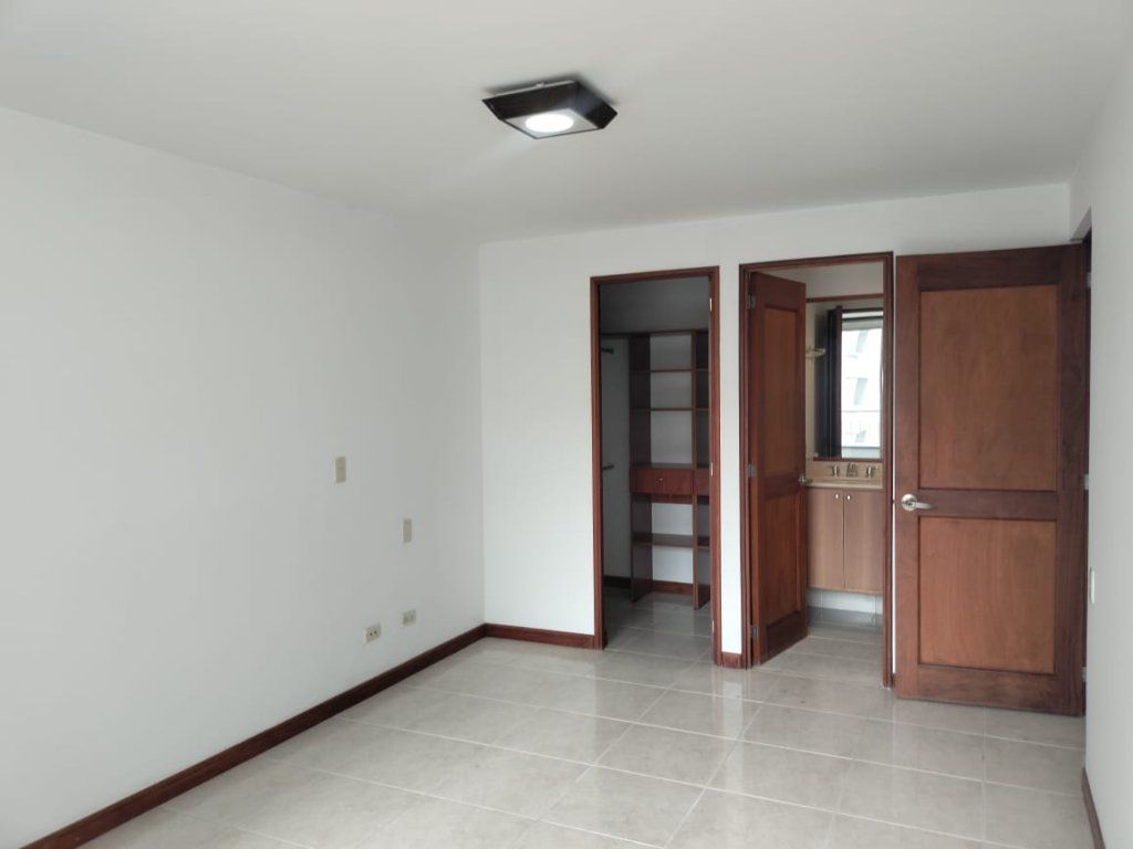 Apartaestudio en arriendo Antioquia Medellín Los Balsos No 1 70 m2 Habitaciones 2 Baños 2 Garajes 1 Precio $3800000
