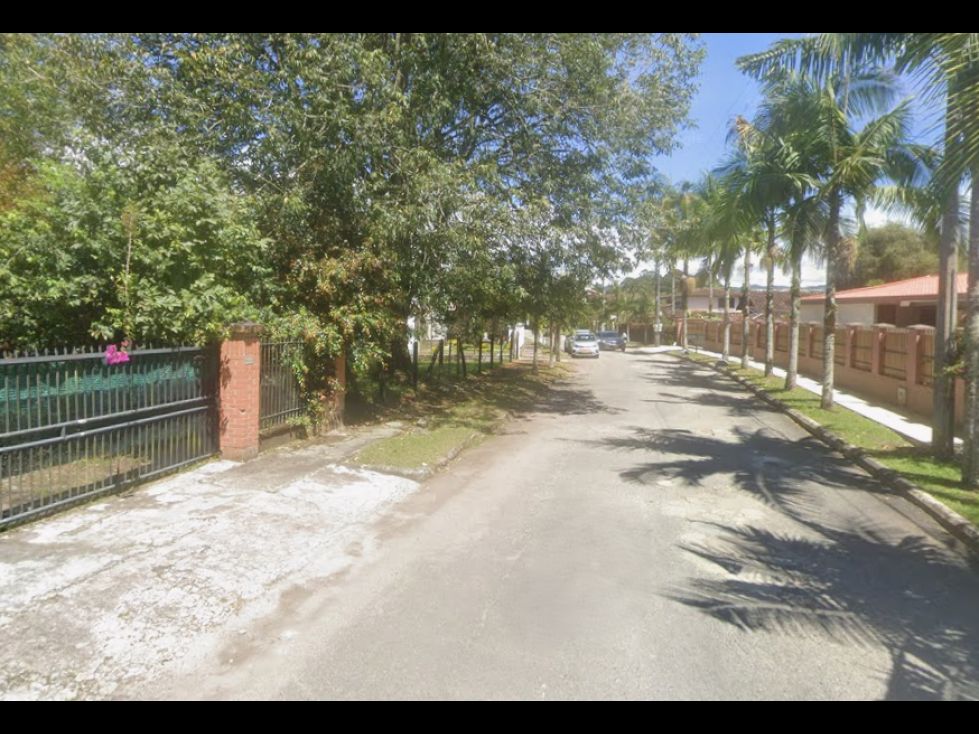 Lote en venta Antioquia Rionegro Gualanday 737 m2 Habitaciones 0 Baños 0 Garajes 0 Precio $950000000
