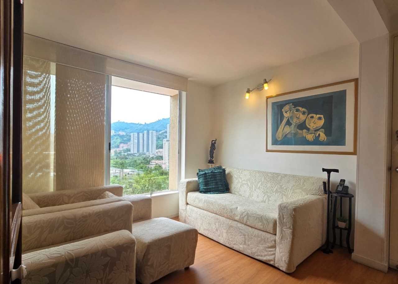 Apartamento en venta Antioquia Medellín Loma De Los Bernal 80 m2 Habitaciones 3 Baños 2 Garajes 1 Precio $670000000