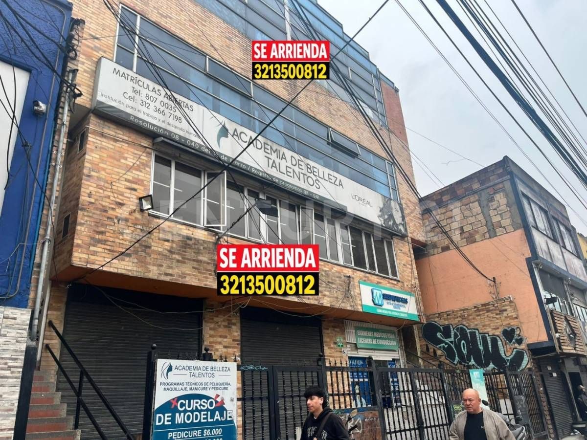 Bodega en arriendo Cundinamarca Bogotá Carvajal 390 m2 Habitaciones 0 Baños 3 Garajes 0 Precio $6500000