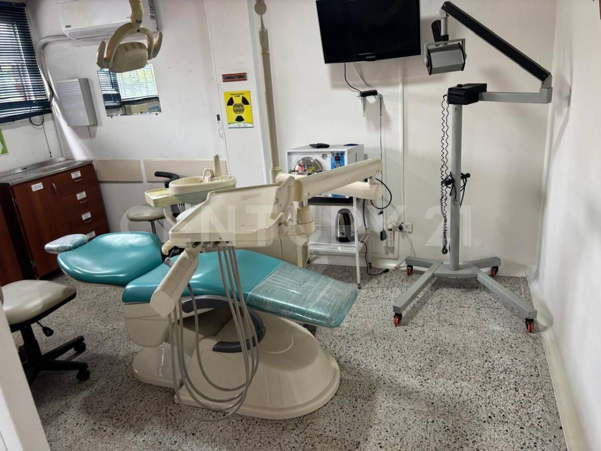 Consultorio en arriendo Antioquia Medellín Cuarta Brigada 36 m2 Habitaciones 0 Baños 0 Garajes 2 Precio $2150000