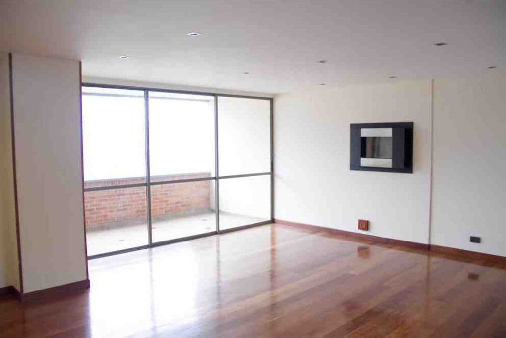 Apartamento en venta Cundinamarca Bogotá Santa Ana Occidental 217 m2 Habitaciones 3 Baños 5 Garajes 3 Precio $1850000000