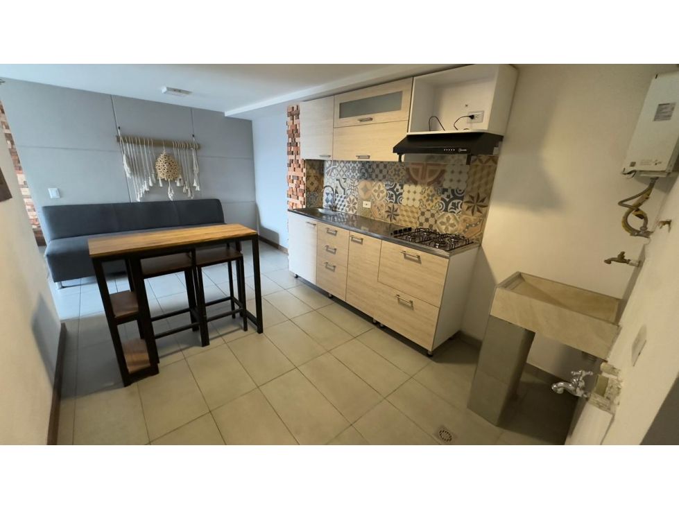 Apartaestudio en arriendo Antioquia Medellín Florida Nueva 353 m2 Habitaciones 0 Baños 1 Garajes 0 Precio $2000000