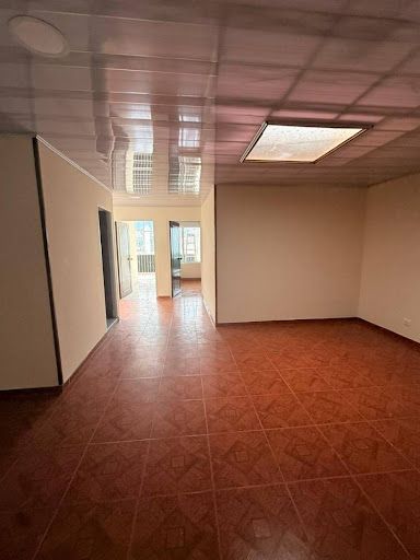 Edificio en venta Cundinamarca Bogotá Siete De Agosto 910 m2 Habitaciones 0 Baños 0 Garajes 0 Precio $3000000000