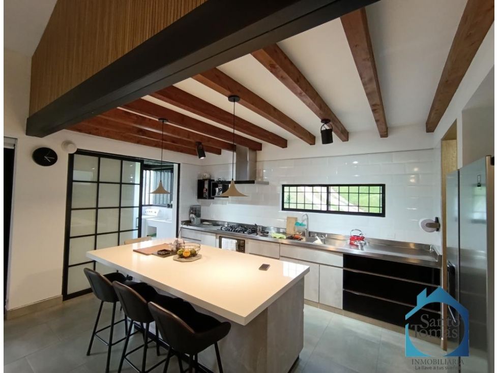 Casa Campestre en arriendo Antioquia Rionegro Rionegro 250 m2 Habitaciones 4 Baños 3 Garajes 5 Precio $6600000