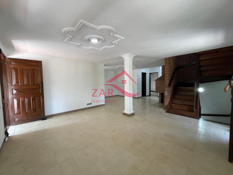 Casa en arriendo Antioquia Medellín Cucaracho 370 m2 Habitaciones 7 Baños 6 Garajes 0 Precio $12000000