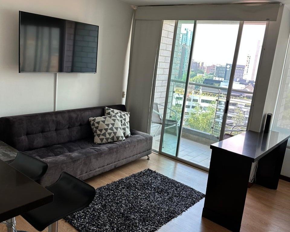 Apartaestudio en arriendo Antioquia Medellín La Aguacatala 40 m2 Habitaciones 0 Baños 1 Garajes 1 Precio $4000000