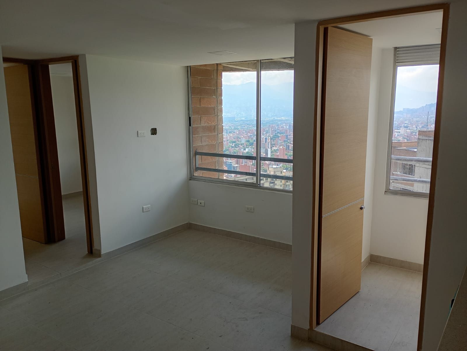 Apartamento en venta Antioquia Medellín Los Alcazares 35 m2 Habitaciones 2 Baños 1 Garajes 0 Precio $320000000