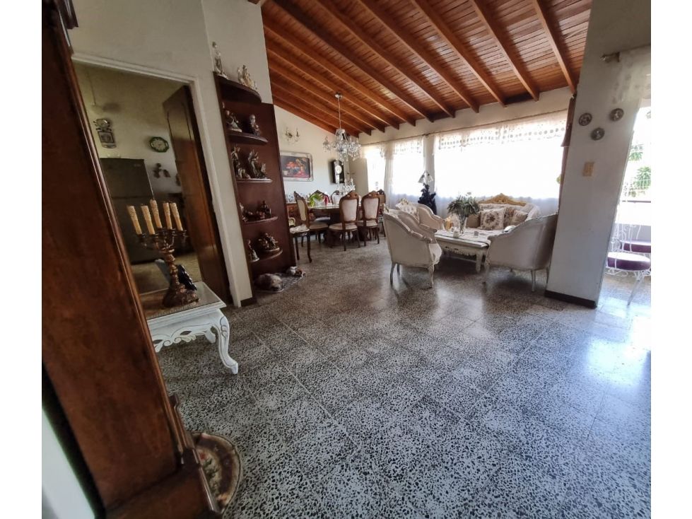 Casa en venta Antioquia Medellín El Danubio 174 m2 Habitaciones 4 Baños 3 Garajes 1 Precio $720000000