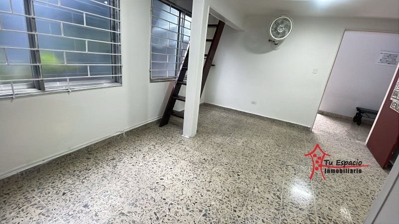 Oficina en arriendo Antioquia Medellín La America 20 m2 Habitaciones 0 Baños 1 Garajes 0 Precio $1200000