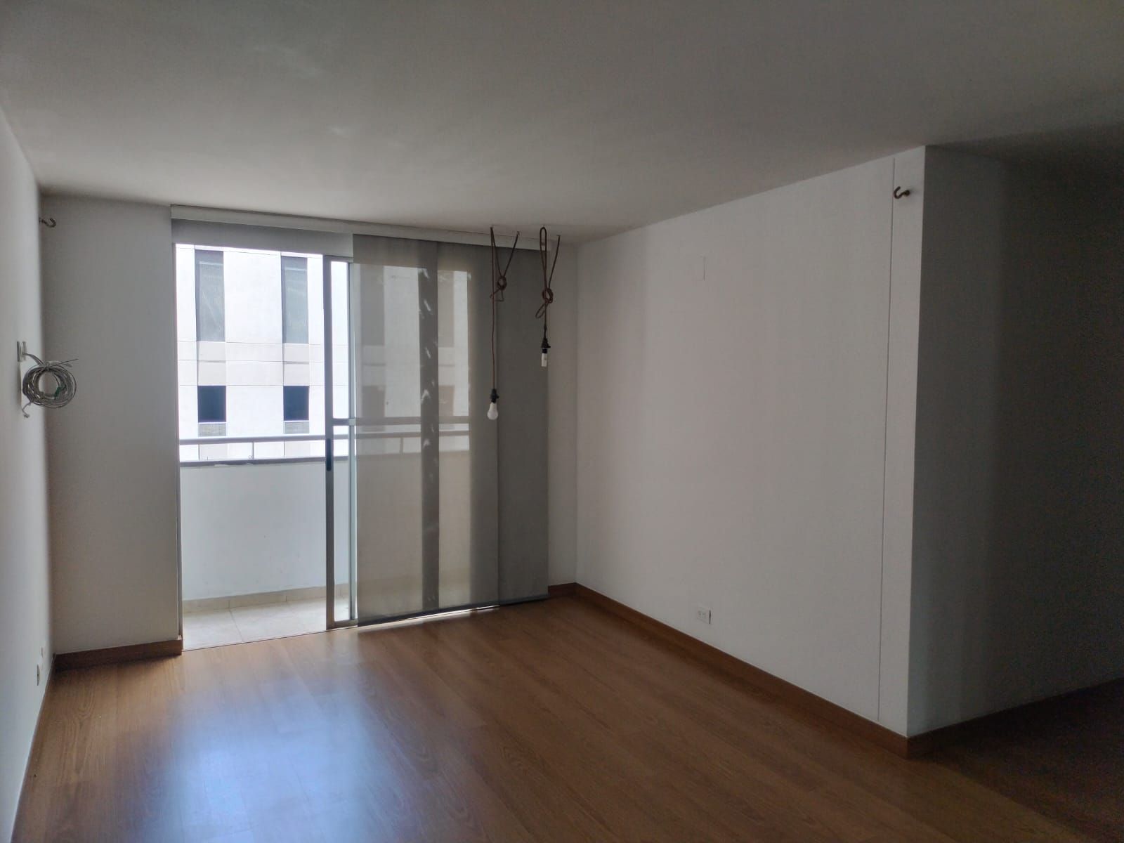 Apartamento en arriendo Antioquia Medellín Calle Nueva 67 m2 Habitaciones 3 Baños 2 Garajes 1 Precio $3350000