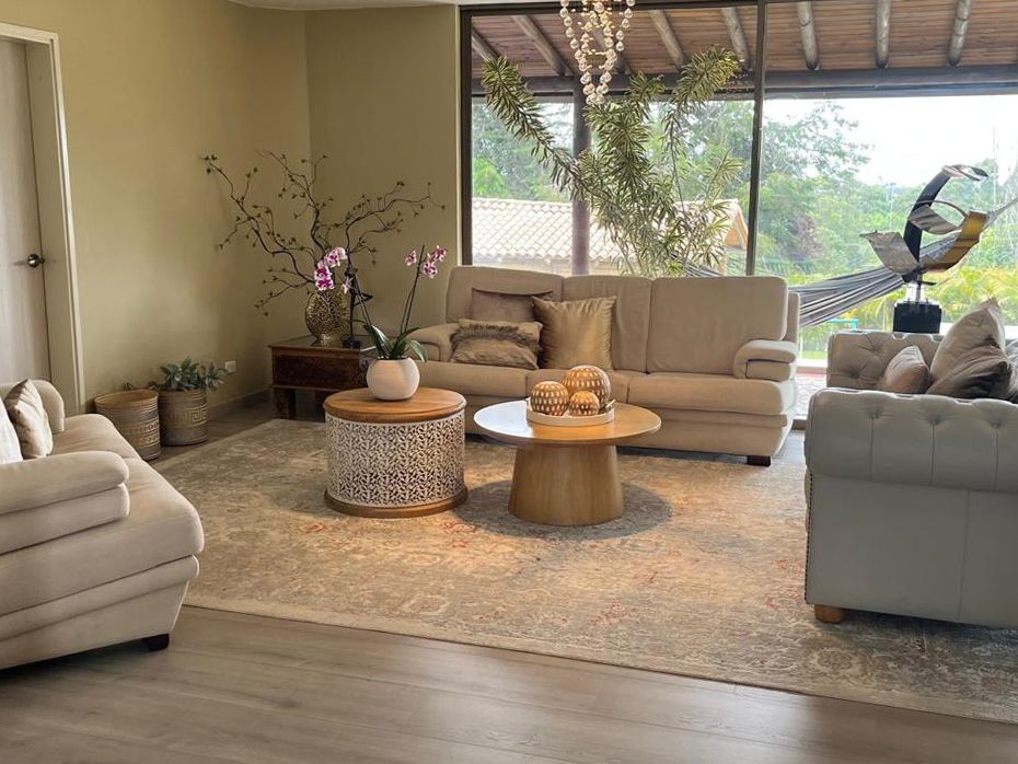 Casa en venta Antioquia El Carmen De Viboral Obrero 500 m2 Habitaciones 6 Baños 6 Garajes 3 Precio $3250000000