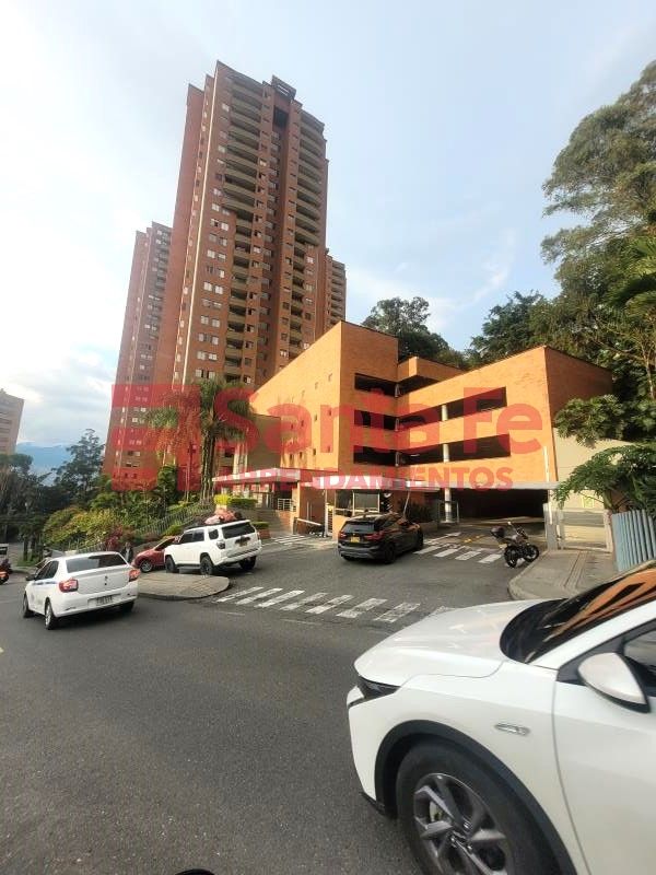 Apartamento en arriendo Antioquia Medellín Asomadera No 1 100 m2 Habitaciones 3 Baños 3 Garajes 1 Precio $3800000