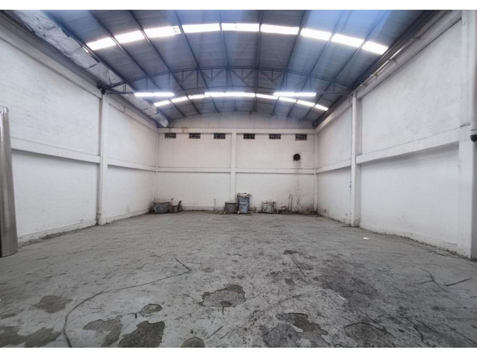 Bodega en arriendo Antioquia La Estrella La Estrella 600 m2 Habitaciones 0 Baños 2 Garajes 1 Precio $19000000