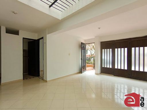 Casa en arriendo Antioquia Envigado Las Flores 90 m2 Habitaciones 4 Baños 2 Garajes 1 Precio $3300000