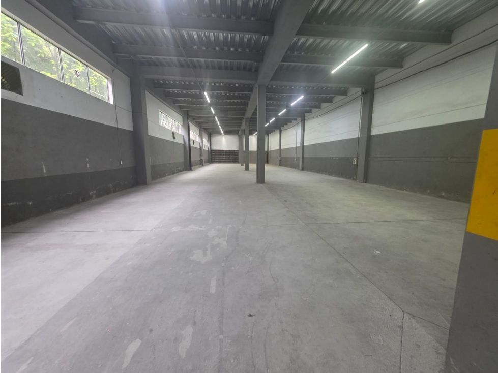 Bodega en arriendo Antioquia La Estrella La Estrella 2350 m2 Habitaciones 0 Baños 4 Garajes 2 Precio $66000000