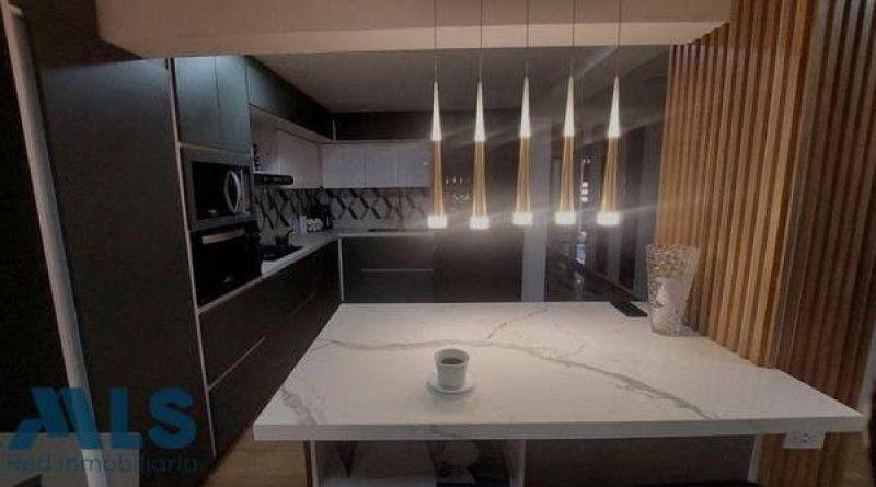 Inmuebles en Remate Apartamento en venta Antioquia Medellín San Joaquin 140 m2 Habitaciones 4 Baños 2 Garajes 1 Precio $790000000