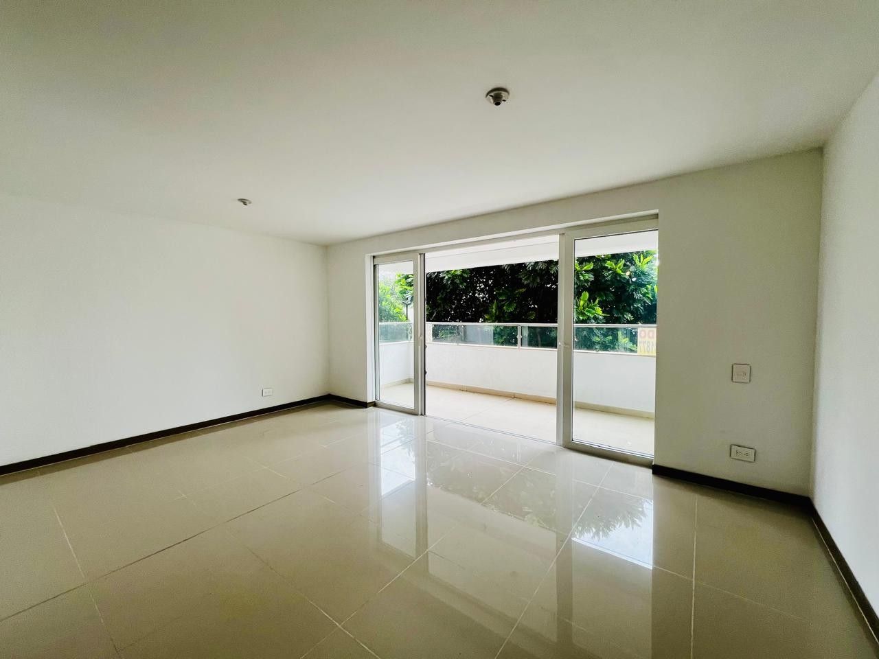 Apartamento en venta Valle Del Cauca Cali Cali 135 m2 Habitaciones 3 Baños 4 Garajes 2 Precio $750000000