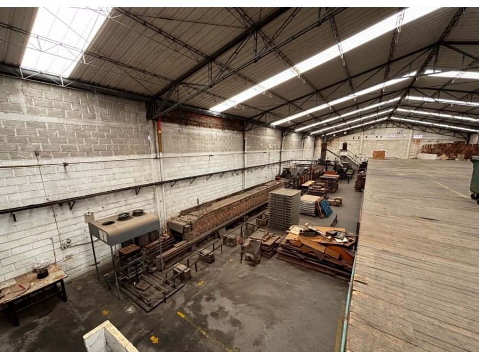 Bodega en venta Antioquia Itagüí Itagüí 1800 m2 Habitaciones 0 Baños 3 Garajes 0 Precio $8750000000