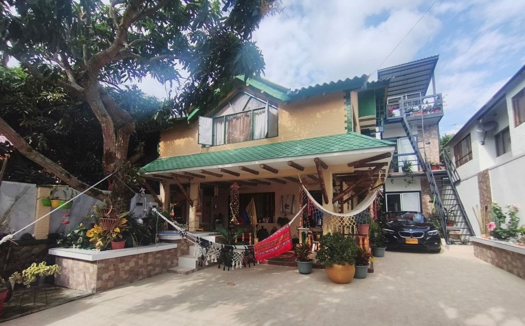 Casa en venta Cundinamarca Junín Junín 207 m2 Habitaciones 7 Baños 5 Garajes 3 Precio $870000000