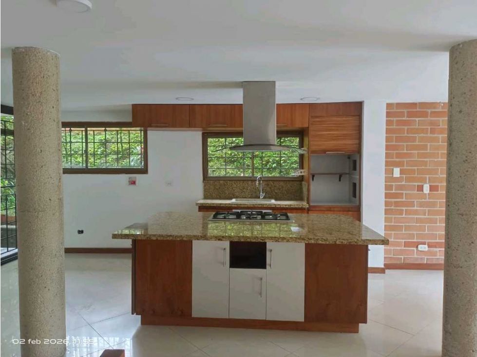 Casa en venta Antioquia Sabaneta Prados De Sabaneta 217 m2 Habitaciones 4 Baños 4 Garajes 2 Precio $1200000000