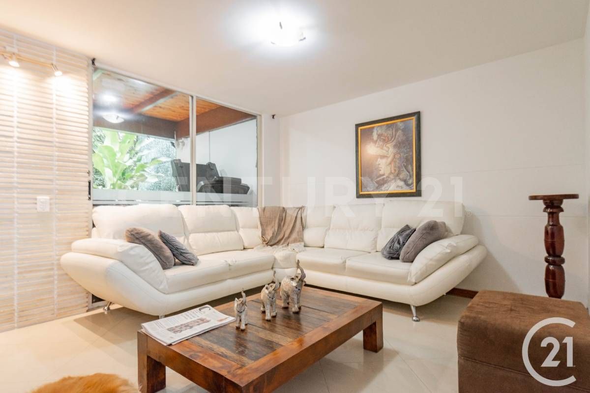 Casa en venta Antioquia Medellín Altos Del Poblado 159 m2 Habitaciones 3 Baños 4 Garajes 2 Precio $1300000000