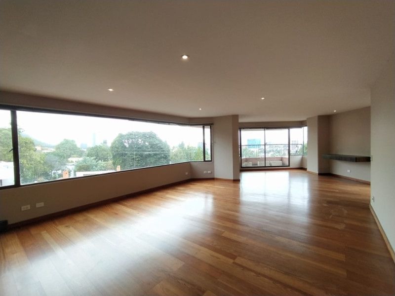 Apartamento en venta Cundinamarca Bogotá Cerros De Santa Barbara 276 m2 Habitaciones 3 Baños 4 Garajes 3 Precio $2400000000