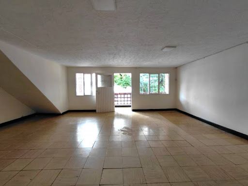 Casa en arriendo Valle Del Cauca Cali El Cedro 150 m2 Habitaciones 5 Baños 3 Garajes 0 Precio $2100000