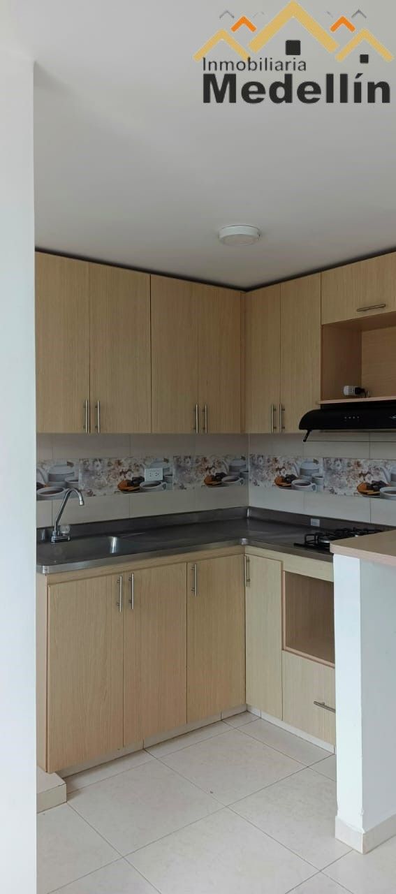 Apartamento en arriendo Antioquia Medellín Naranjitos 45 m2 Habitaciones 2 Baños 1 Garajes 0 Precio $1300000