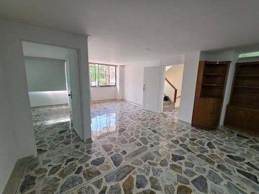 Apartamento en arriendo Antioquia Medellín Simon Bolivar 134 m2 Habitaciones 3 Baños 3 Garajes 1 Precio $4000000