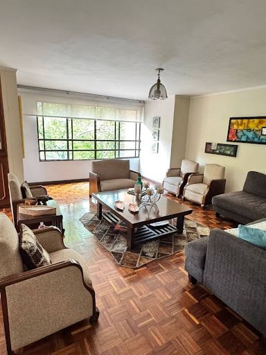 Apartamento en arriendo Antioquia Medellín Laureles 135 m2 Habitaciones 3 Baños 2 Garajes 1 Precio $4000000