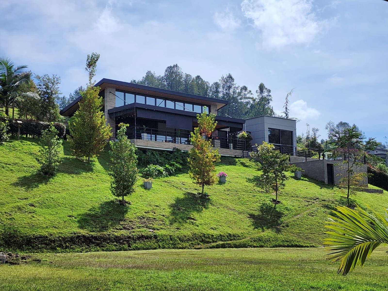 Casa en arriendo Antioquia Guarne Punto Mayor 500 m2 Habitaciones 4 Baños 4 Garajes 2 Precio $10000000