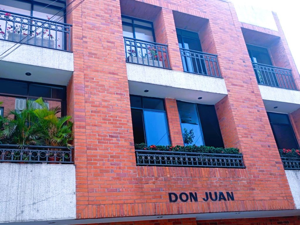 Edificio en venta Valle Del Cauca Cali Santa Teresita 791 m2 Habitaciones 0 Baños 0 Garajes 10 Precio $3000000000