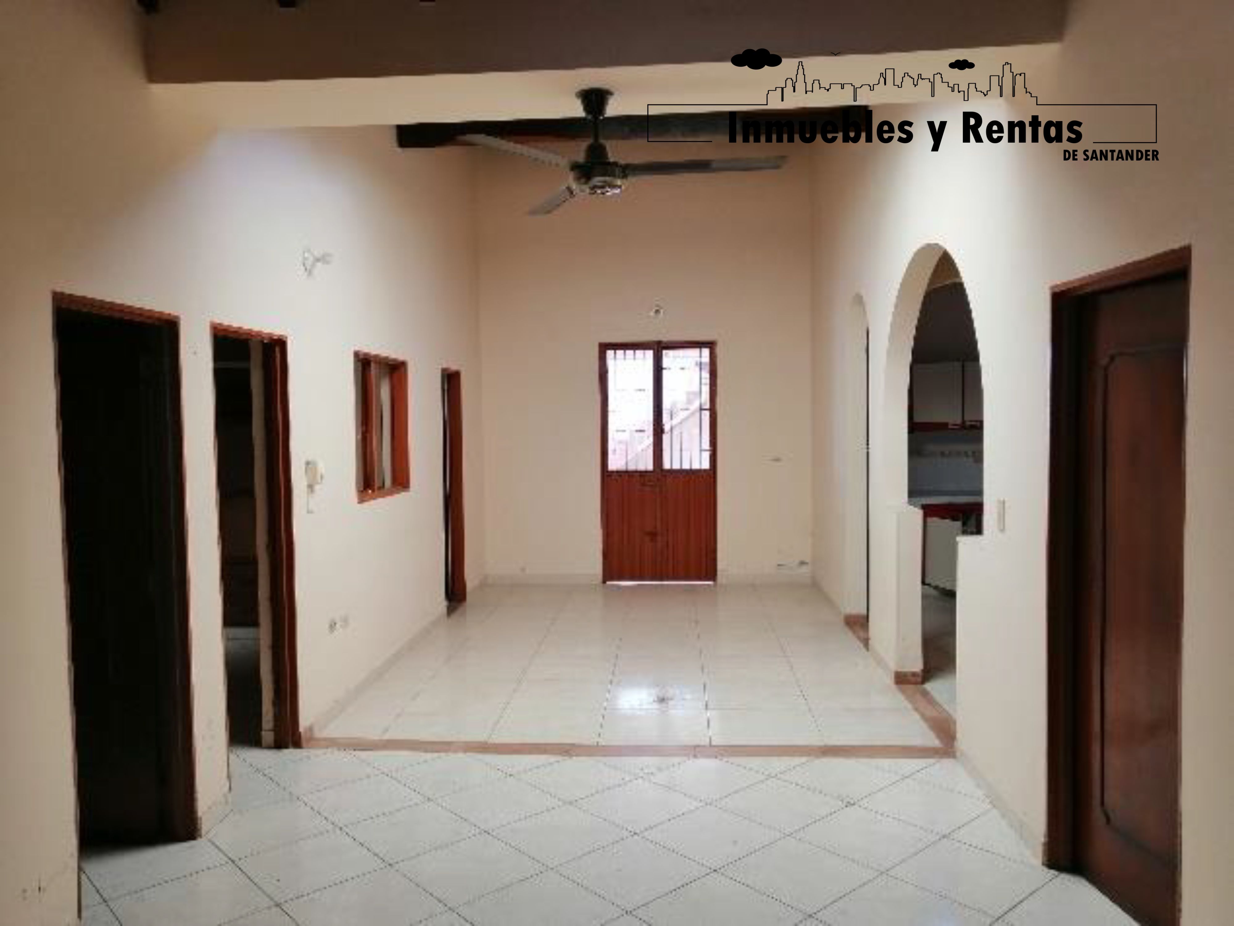 Casa en venta Santander San Gil El Vergel 200 m2 Habitaciones 3 Baños 2 Garajes 1 Precio $450000000