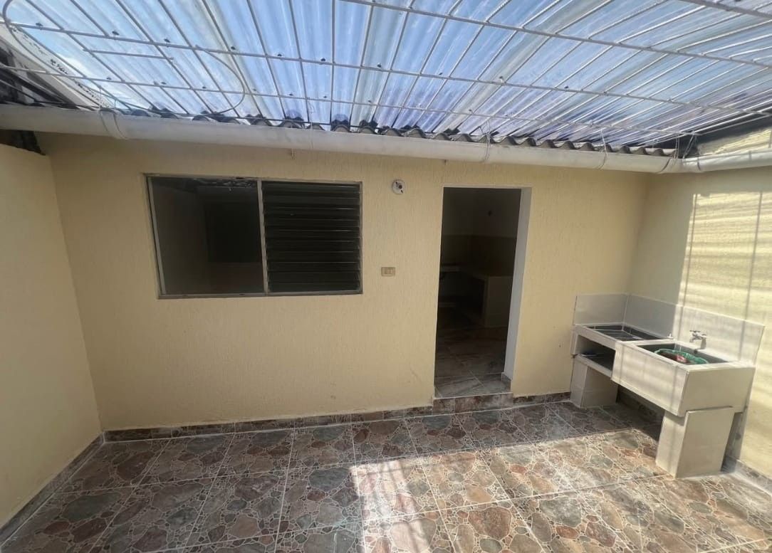 Casa en venta Valle Del Cauca Cali Ciudad Córdoba 90 m2 Habitaciones 3 Baños 1 Garajes 0 Precio $215000000
