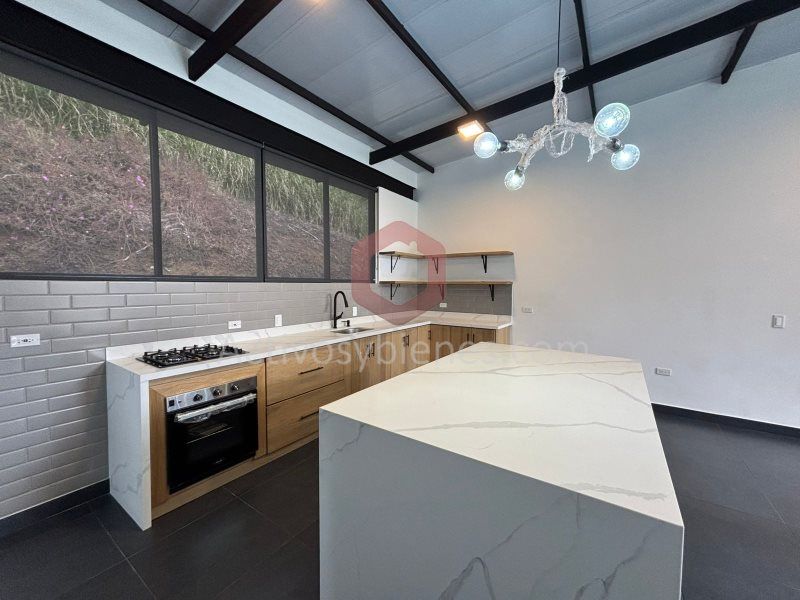 Casa en arriendo Antioquia Guarne Guarne 200 m2 Habitaciones 3 Baños 3 Garajes 3 Precio $3200000