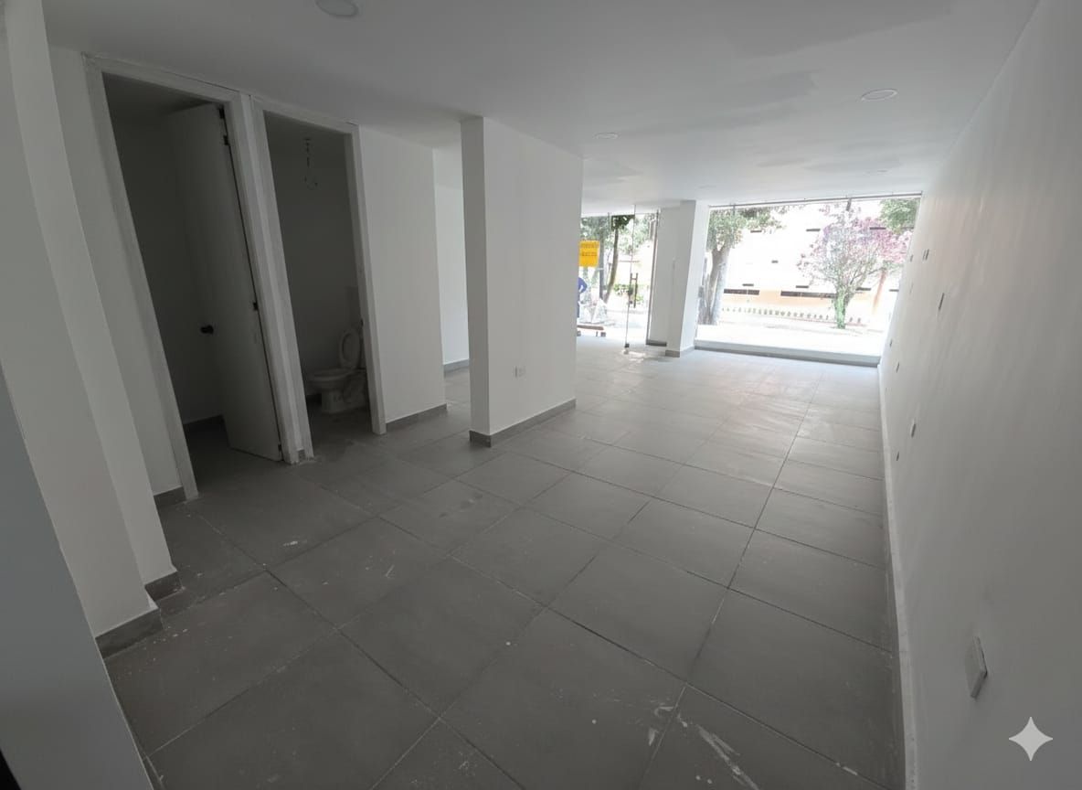 Local Comercial en arriendo Santander Bucaramanga Mercedes 60 m2 Habitaciones 0 Baños 2 Garajes 0 Precio $3500000