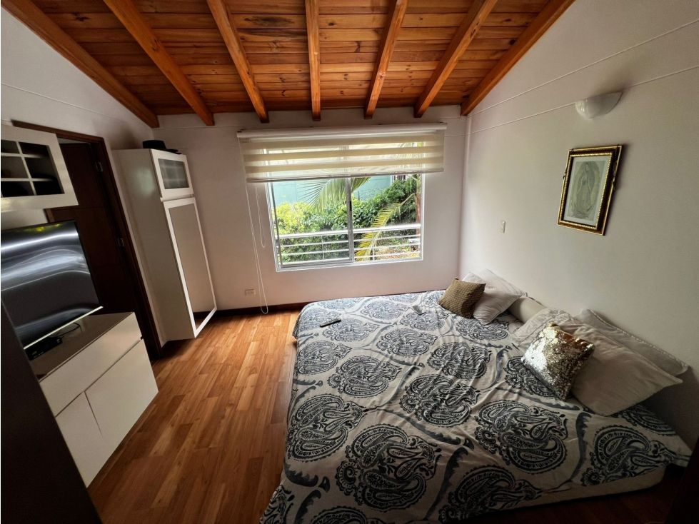 Casa en venta Antioquia Envigado Zúñiga 198 m2 Habitaciones 3 Baños 3 Garajes 4 Precio $1450000000